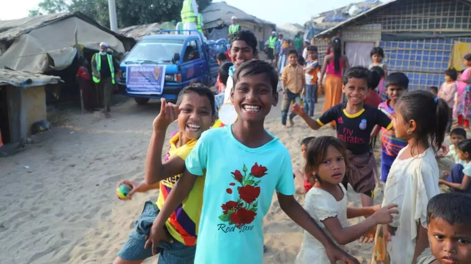 Children and families in Rohingya refugee camp